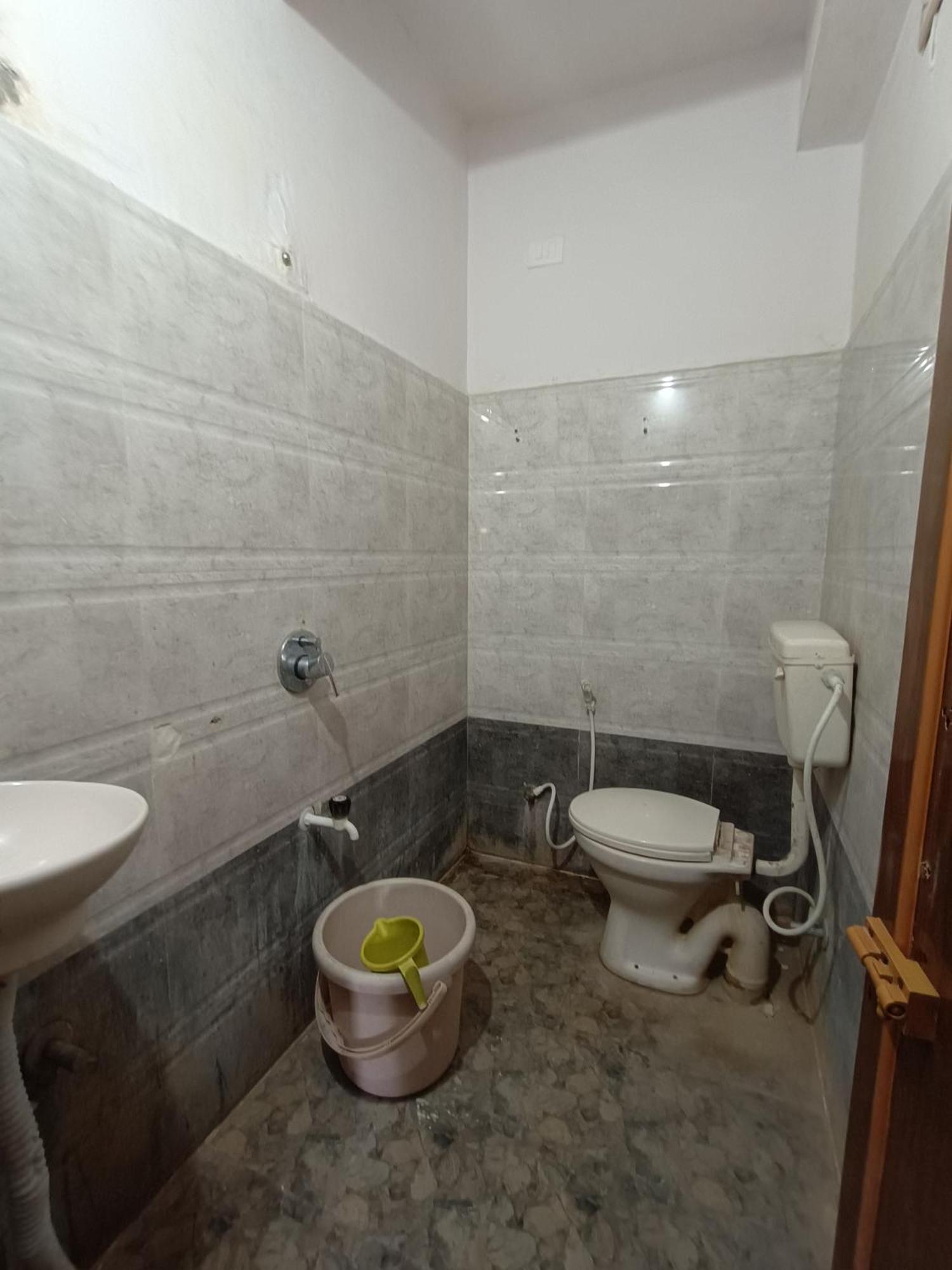 Hotel Malnad Grand Inn Kumbalgod Buitenkant foto