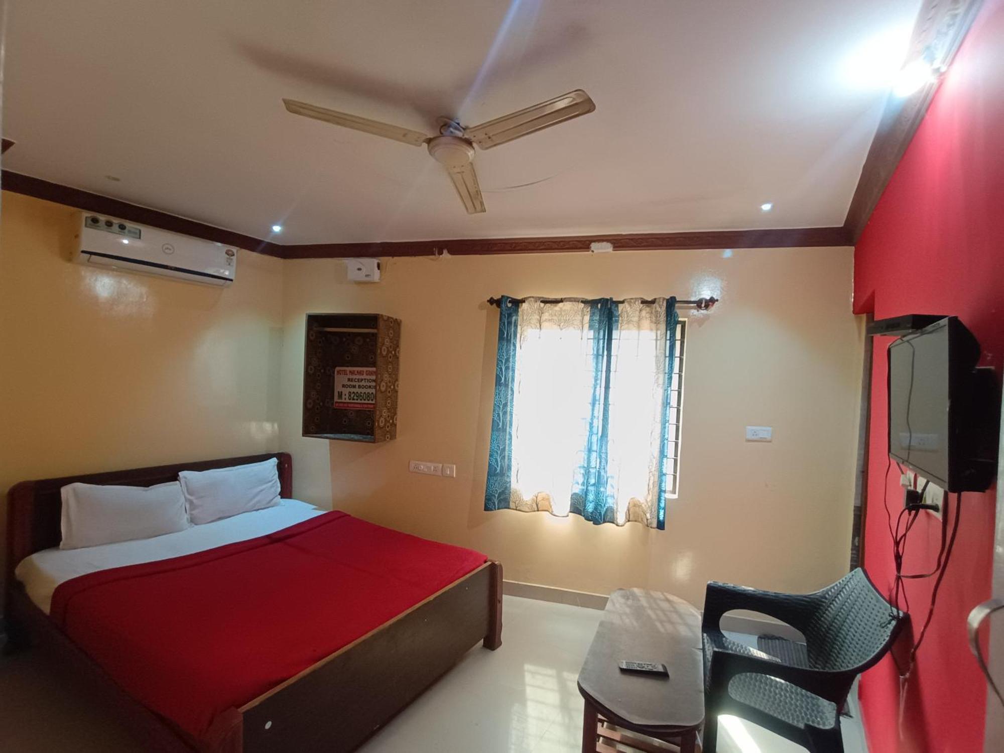 Hotel Malnad Grand Inn Kumbalgod Buitenkant foto