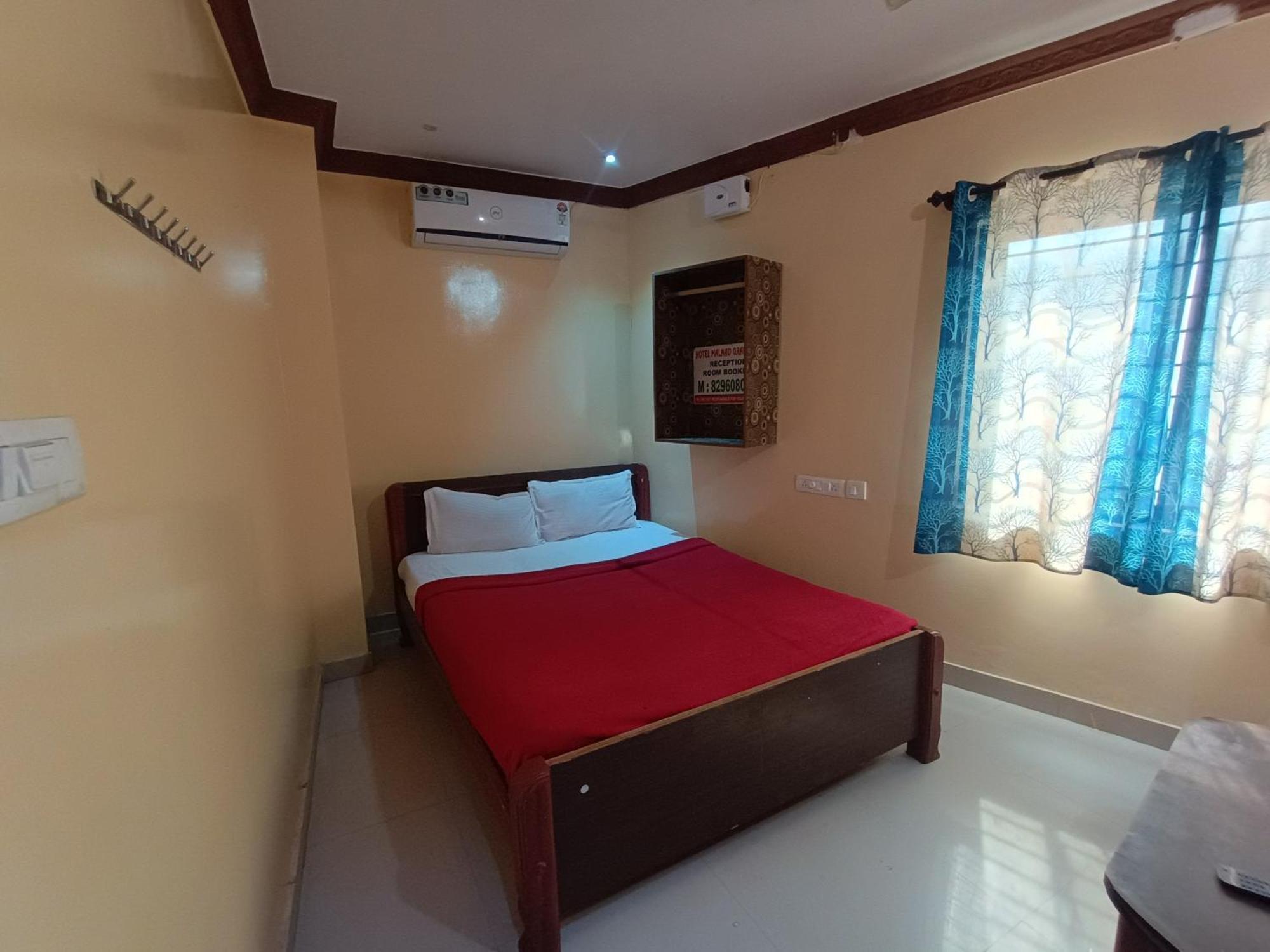 Hotel Malnad Grand Inn Kumbalgod Buitenkant foto
